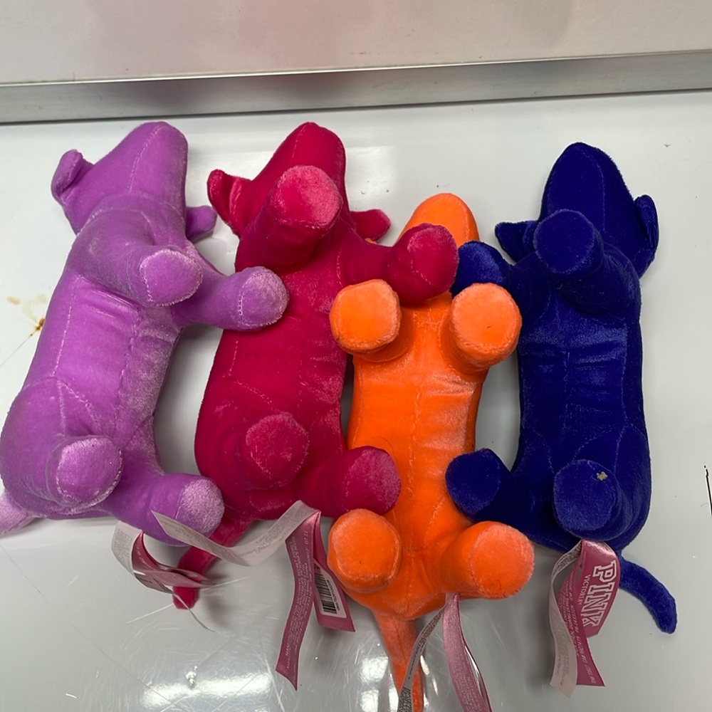 PINK Mini Dogs (lot of 4) - Picture 5 of 5